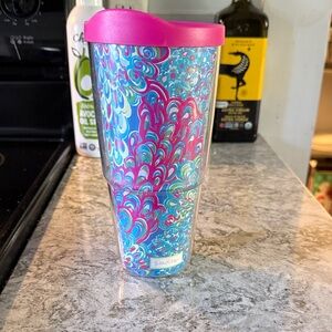 Lilly Pulitzer Tumbler with Pink Lid